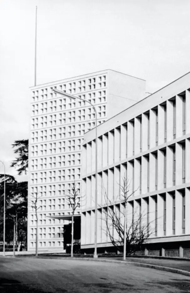 Signé par l’architecte Jean Tschumi, le Siège actuel est inauguré en 1956